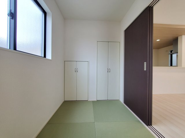 吉川市　中曽根1丁目　新築戸建　　全2棟の収納|便利な収納スペースです