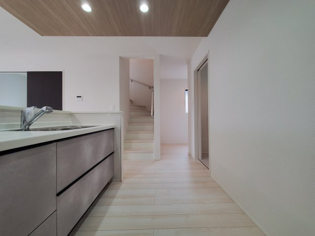 吉川市　中曽根1丁目　新築戸建　　全2棟のキッチン|使いやすいキッチンです