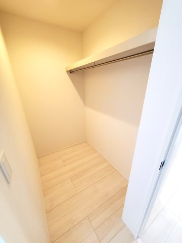 吉川市　中曽根1丁目　新築戸建　　全2棟の収納|便利な収納スペースです