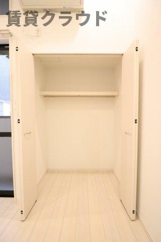 ラポーラ末広町の収納|ロングコートもかけられるクローゼットです！