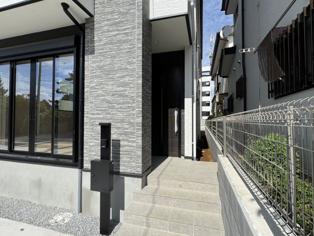 松戸市栄町２丁目新築戸建（栄町７期）のエントランス|エントランス・玄関ポーチ