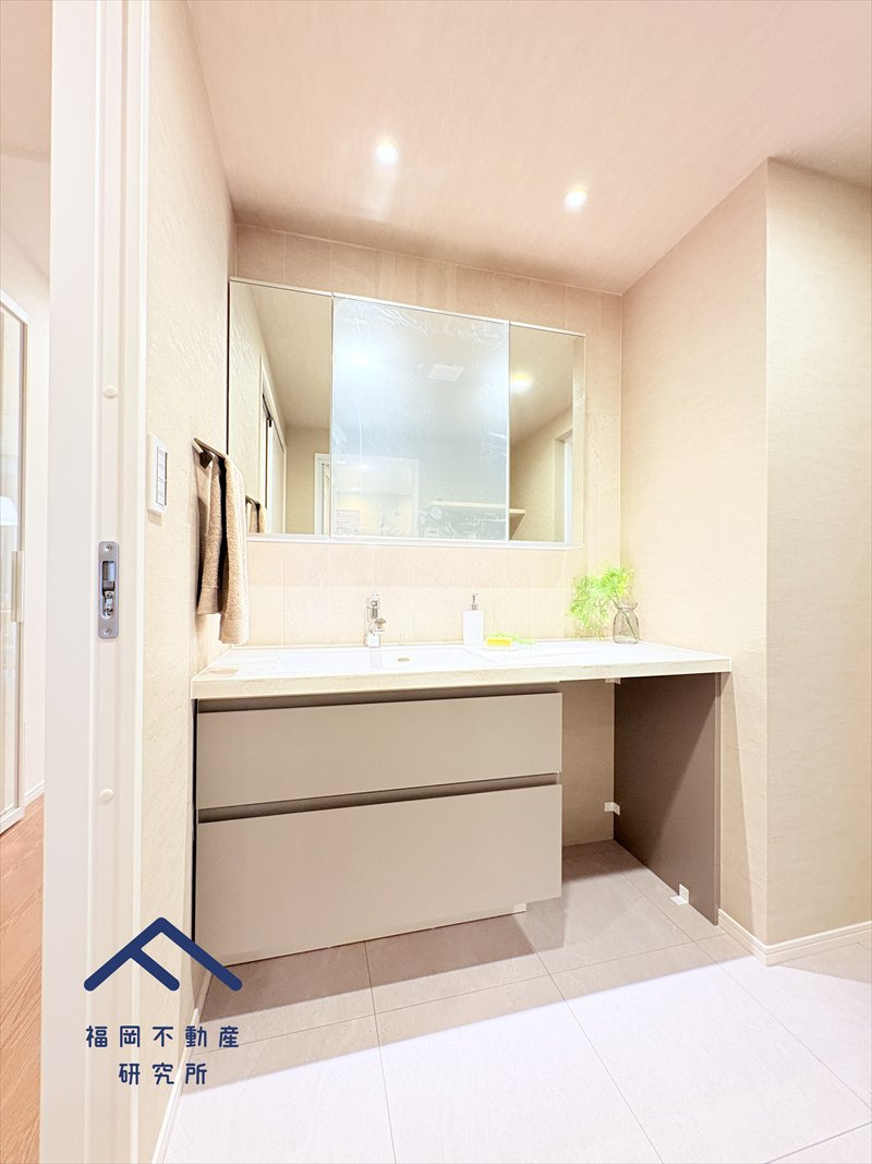 グランドメゾン大濠南の独立洗面台