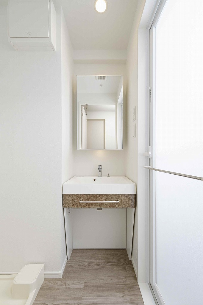 新品家具付きマンション白金24(KaGood福岡)の独立洗面台