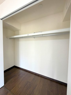 【収納】 | エステート貝取２　嬉しい１階！専用庭付き！バス停２分！多方向への移動も叶います！ | 貝取北公園まで徒歩１２分　休日に家族でスポーツもいいですね！