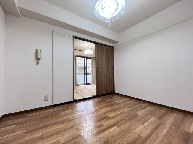 ファミリア87の居間・リビング