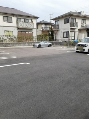【駐車場】 | ティフブルーⅡ