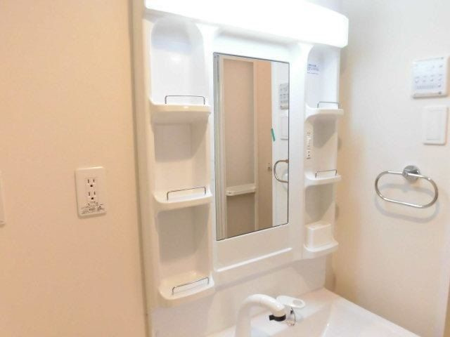 クリンゲル・バウム・カーの洗面所