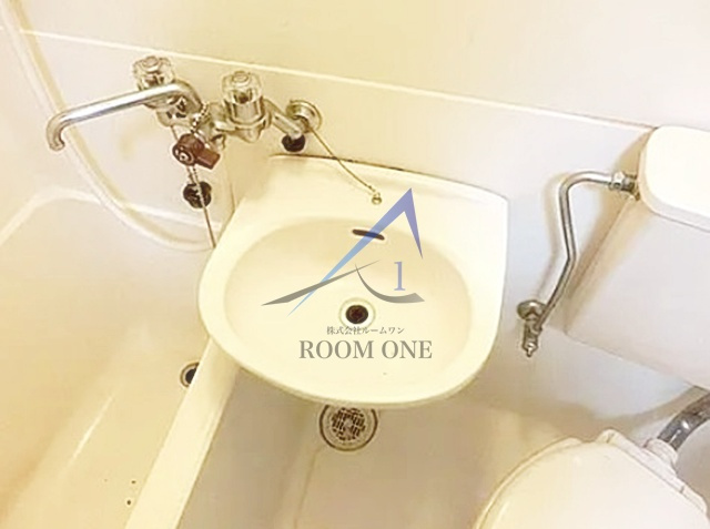 日神パレス下落合の洗面所|洗面台です。