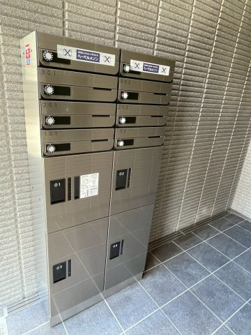 La Collina 新宿中落合のロビー|★宅配BOX完備★