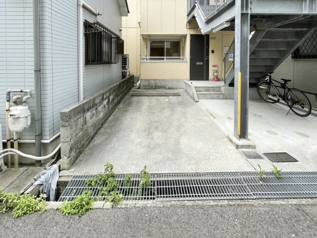 ネバーランド駐車場の駐車場