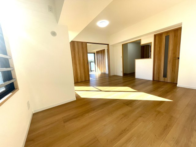 ハウベスト大橋の居間・リビング