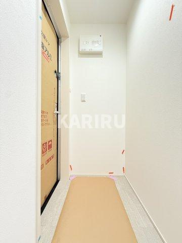 フジパレス　リュクスの玄関