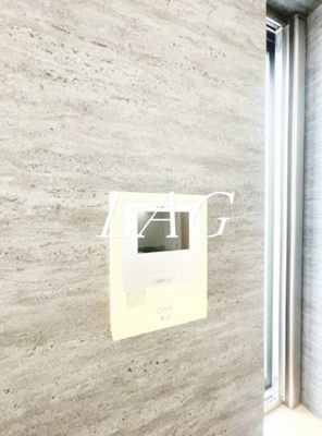 【セキュリティ】 | グランド | モニター付きインターホンです。