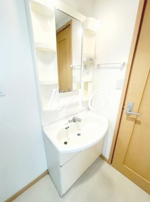 【洗面所】 | グランド | 独立洗面台です。