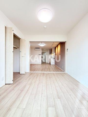 フジパレス　リュクスの居間・リビング