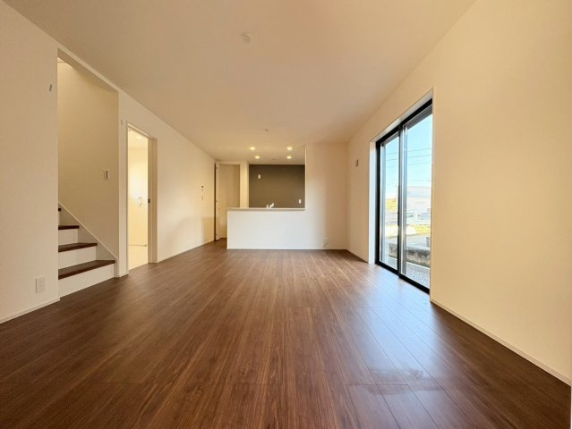 リーブルガーデン　岐阜市島田1丁目　全3区画分譲の前面道路含む現地写真|「現地（2025年10月29日）撮影」　
■前面道路　
■ヤマダ不動産　株式会社リライフ