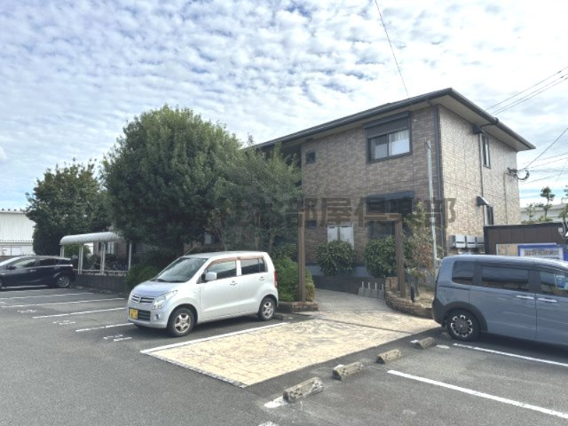 アパルトマントNFB　B棟の外観|きれいな外観です