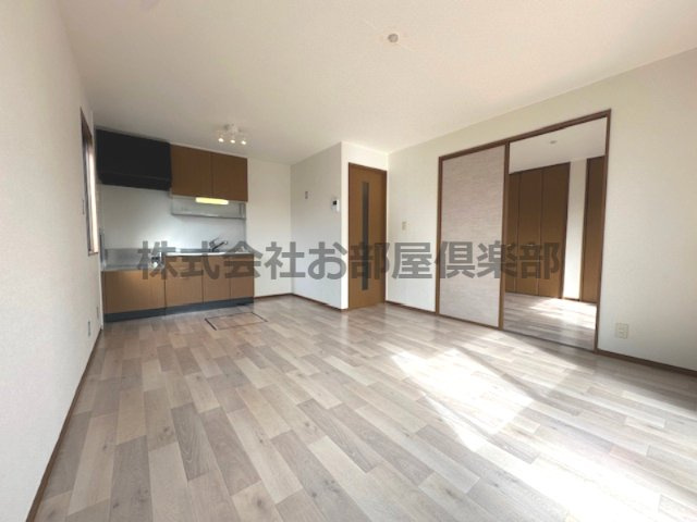 アパルトマントNFB　B棟の居間・リビング|使いやすい居間です