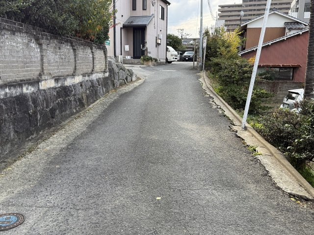 前原中央３丁目　新築戸建　３棟の前面道路含む現地写真