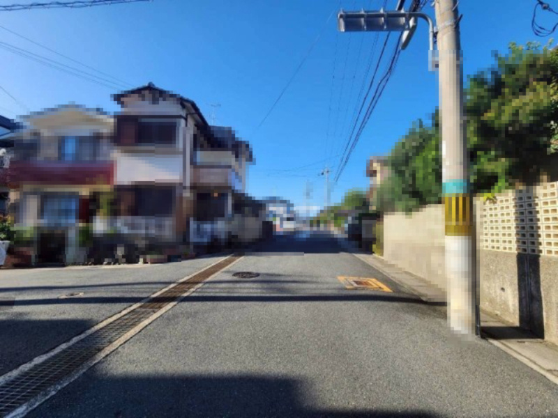 長岡京市奥海印寺東山の前面道路含む現地写真|前道広々6ｍ！お車の駐車も安心です♪
