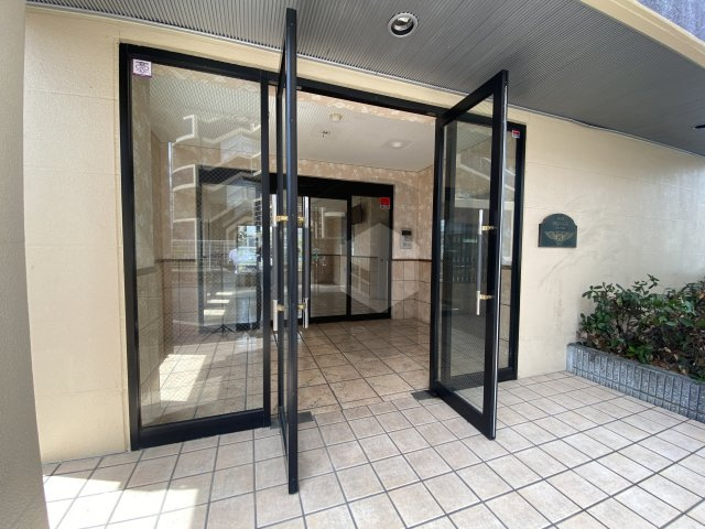 ブランチ613のエントランス