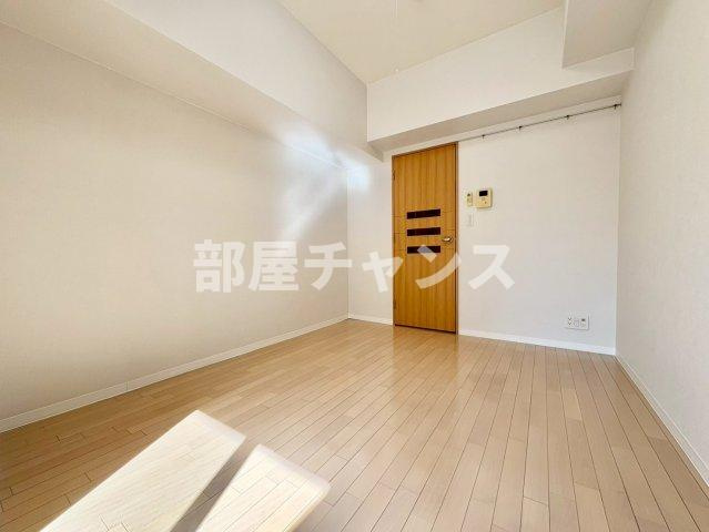 プラチナ名古屋ビルの寝室