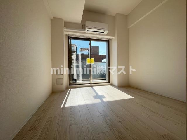 エスリード大阪リエートの居間・リビング