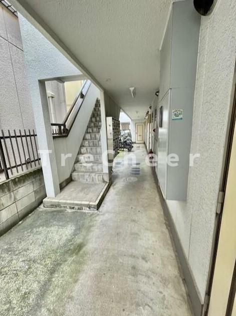 カーサ赤羽のエントランス