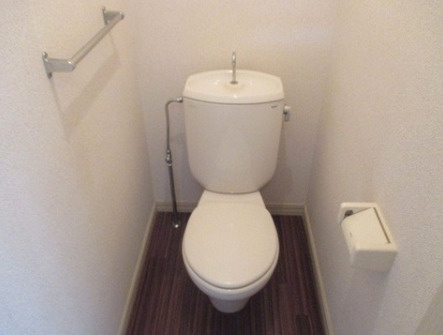 エスイーシー玉川ハイツ　角部屋　礼金0　南向き　B・T別のトイレ