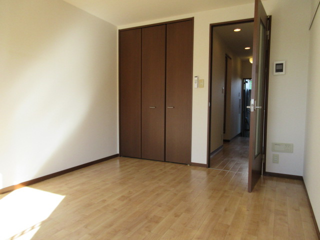 シャリテＳの居間・リビング