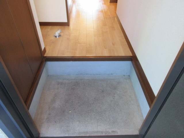 シャリテＳの玄関