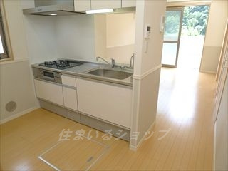 広島市安佐北区上深川町のアパートの居間・リビング