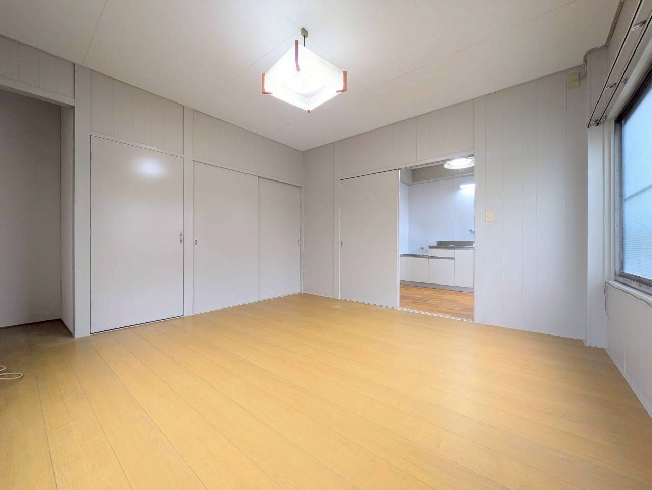 ハイツ上遠野の居間・リビング