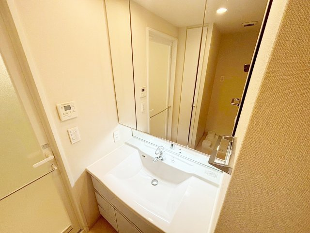 カサーレ梅田プレミアの独立洗面台