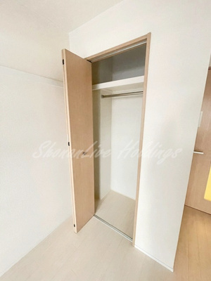 【収納】 | ビューノQ.S.横濱阪東橋 | ハンガーラック付きで楽々収納♪