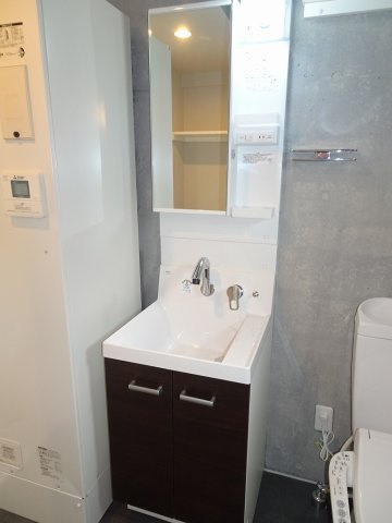 コルク本駒込の洗面所