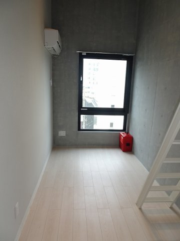 コルク本駒込の洋室