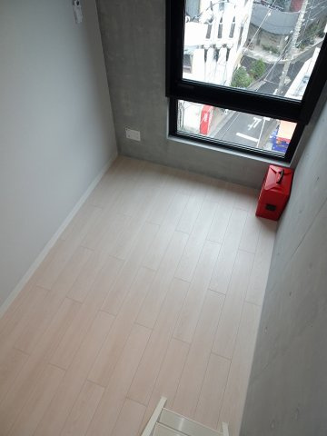 コルク本駒込の洋室