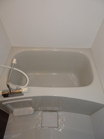 コルク本駒込の浴室