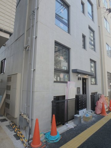 コルク本駒込の外観