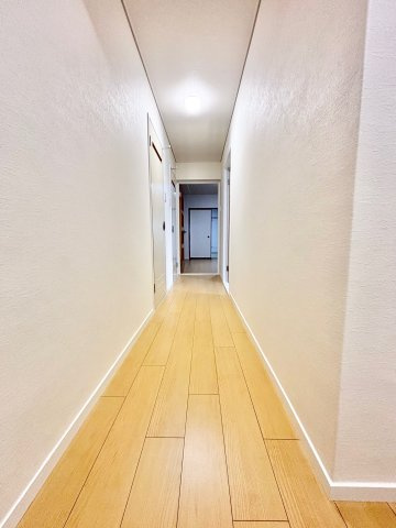 ユニーブル第2一社マンションの玄関|廊下