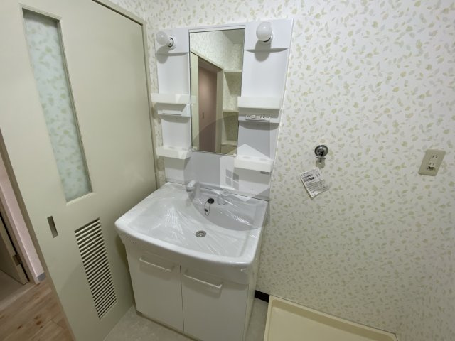 ロクマグランデの独立洗面台