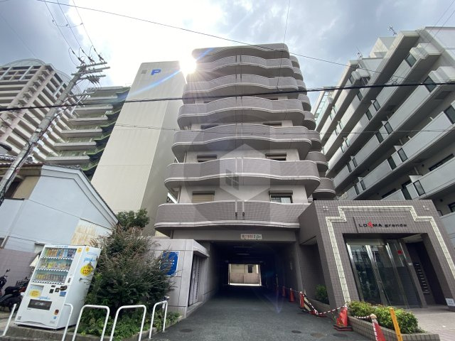 ロクマグランデの外観