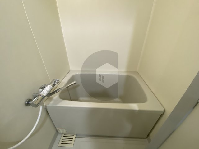 ロクマグランデの浴室