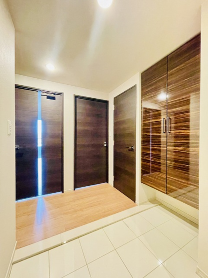 【玄関】 | センターマークスタワー