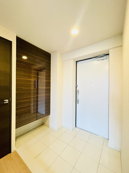 【玄関】 | センターマークスタワー