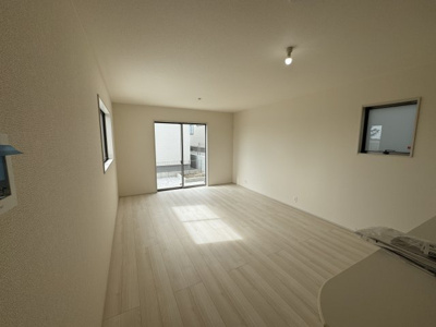 【居間・リビング】 | 糸満市真壁　第2（全4棟） | ※同仕様写真です