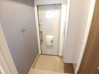 【玄関】 | ヒカルサ土浦神立ウエスト | ゆったりとした玄関です