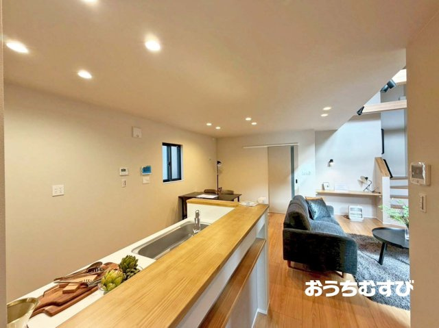 北区大杉2期(残1棟)の居間・リビング