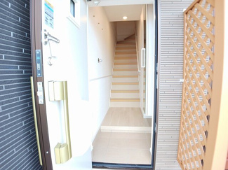 【玄関】 | ヒカルサ土浦神立ウエスト | シンプルで使いやすい玄関です